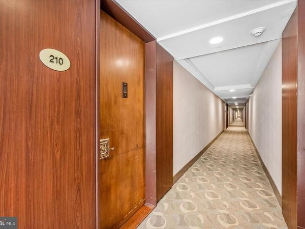 1001 CITY AVENUE , Unit W-210, WYNNEWOOD, PA 19096