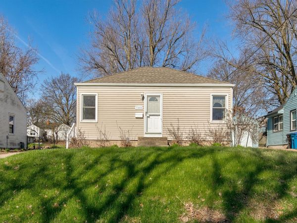 1332 55th Street, Des Moines, IA 50311