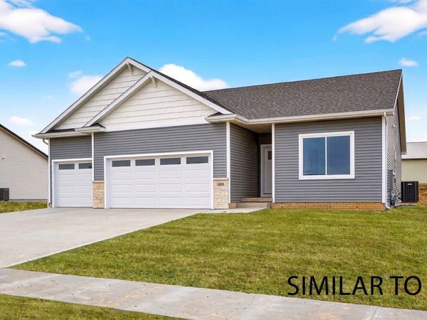 9846 Watermeadow Circle, Johnston, IA 50131