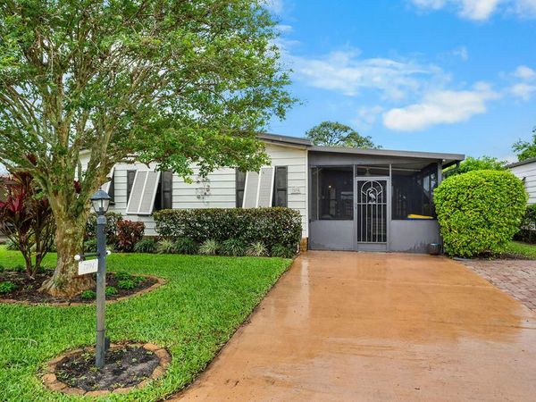 7894 SE Saratoga Drive E, Hobe Sound, FL 33455