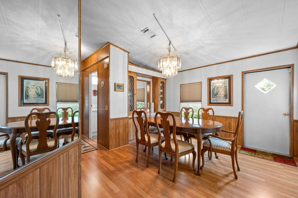 7894 SE Saratoga Drive E, Hobe Sound, FL 33455 Photo