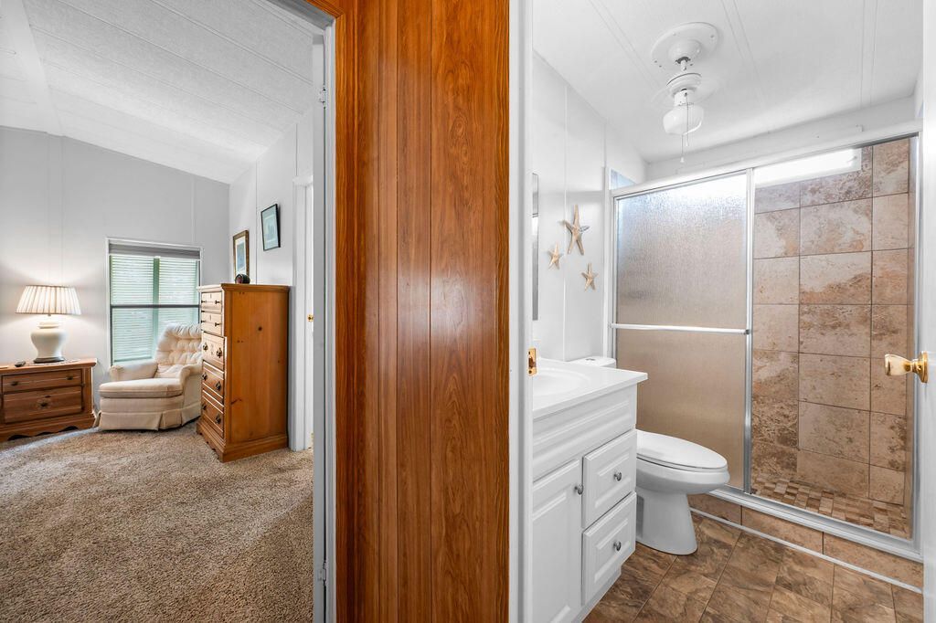 7894 SE Saratoga Drive E, Hobe Sound, FL 33455 Photo