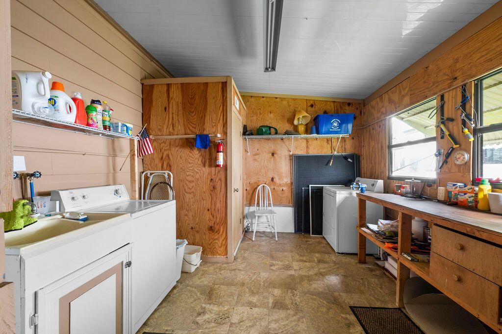 7894 SE Saratoga Drive E, Hobe Sound, FL 33455 Photo