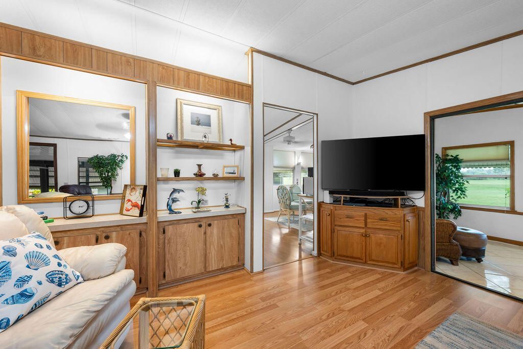 7894 SE Saratoga Drive E, Hobe Sound, FL 33455 Photo