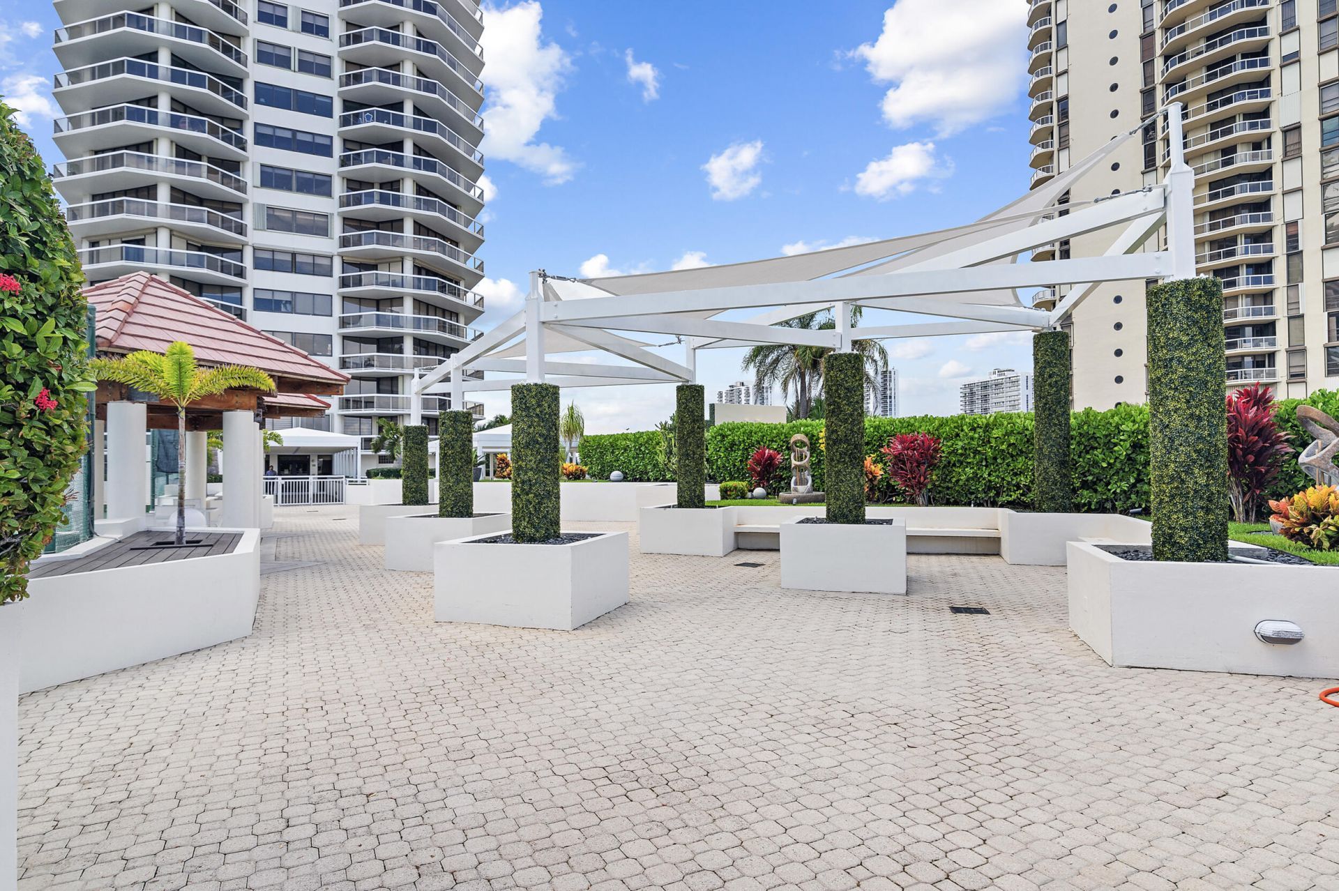 20185 E Country Club Drive, Unit 901, Aventura, FL 33180 Photo