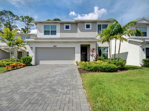 6680 Pointe Of Woods Drive, West Palm Beach, FL 33415