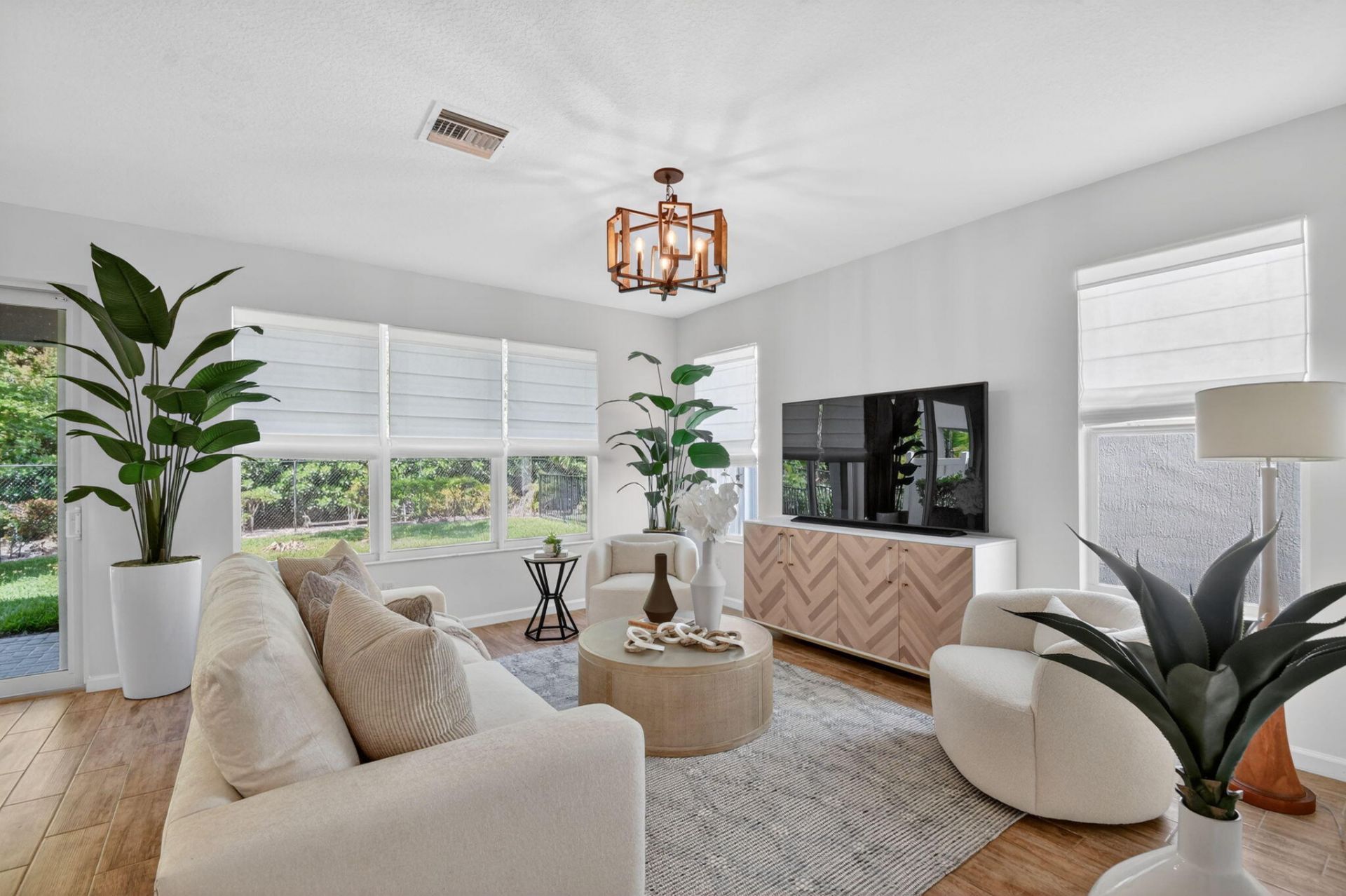 6680 Pointe Of Woods Drive, West Palm Beach, FL 33415 Photo