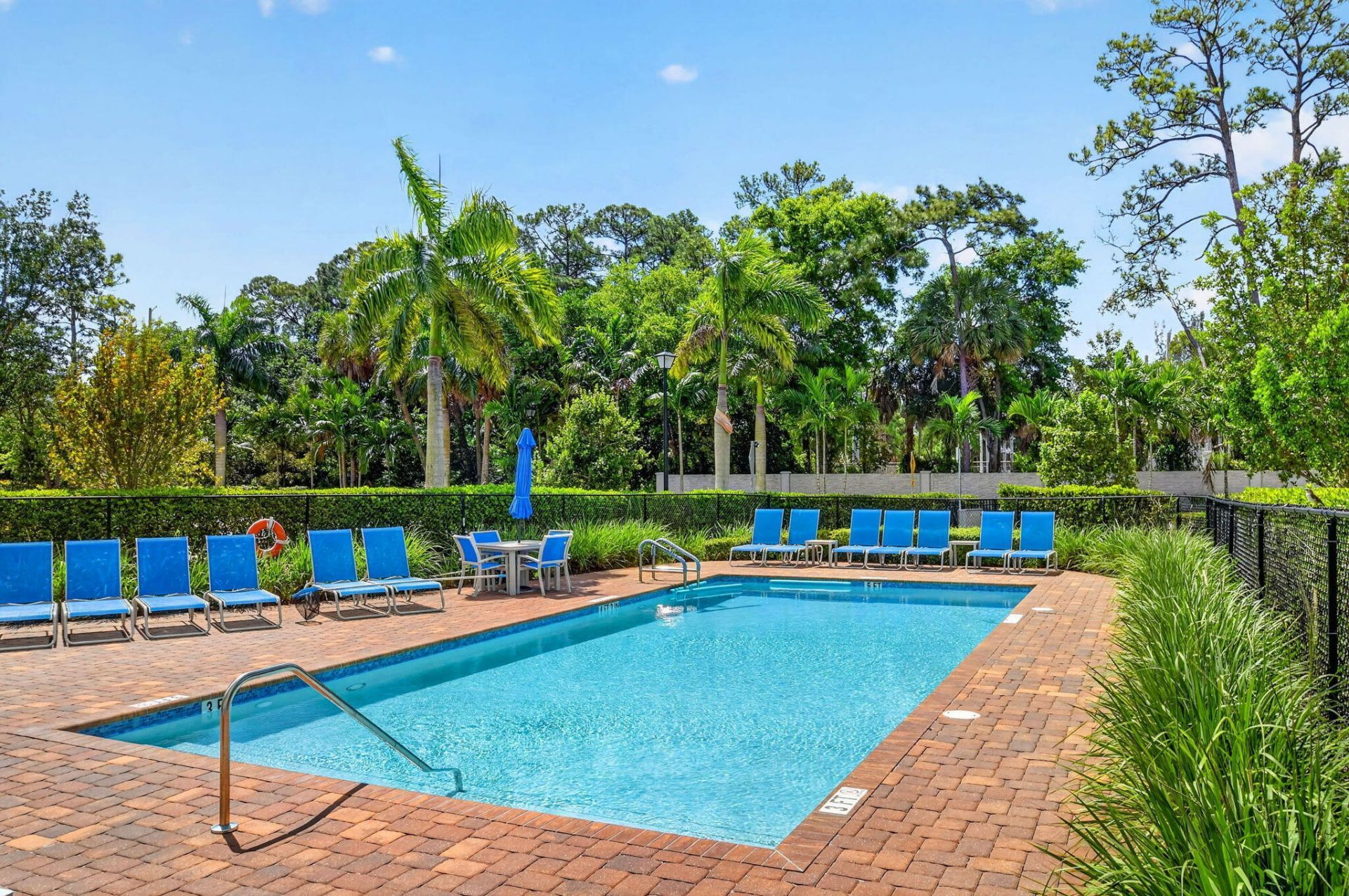6680 Pointe Of Woods Drive, West Palm Beach, FL 33415 Photo
