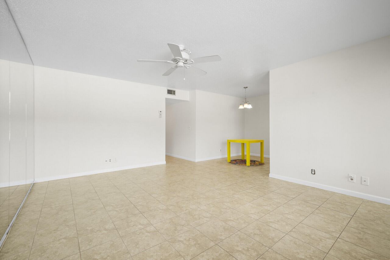 130 Doolen Court, Unit 109, North Palm Beach, FL 33408 Photo