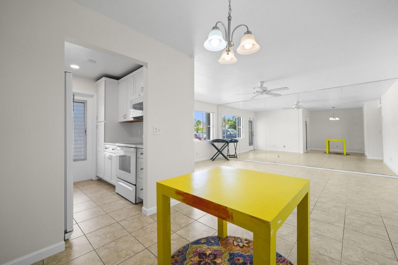 130 Doolen Court, Unit 109, North Palm Beach, FL 33408 Photo