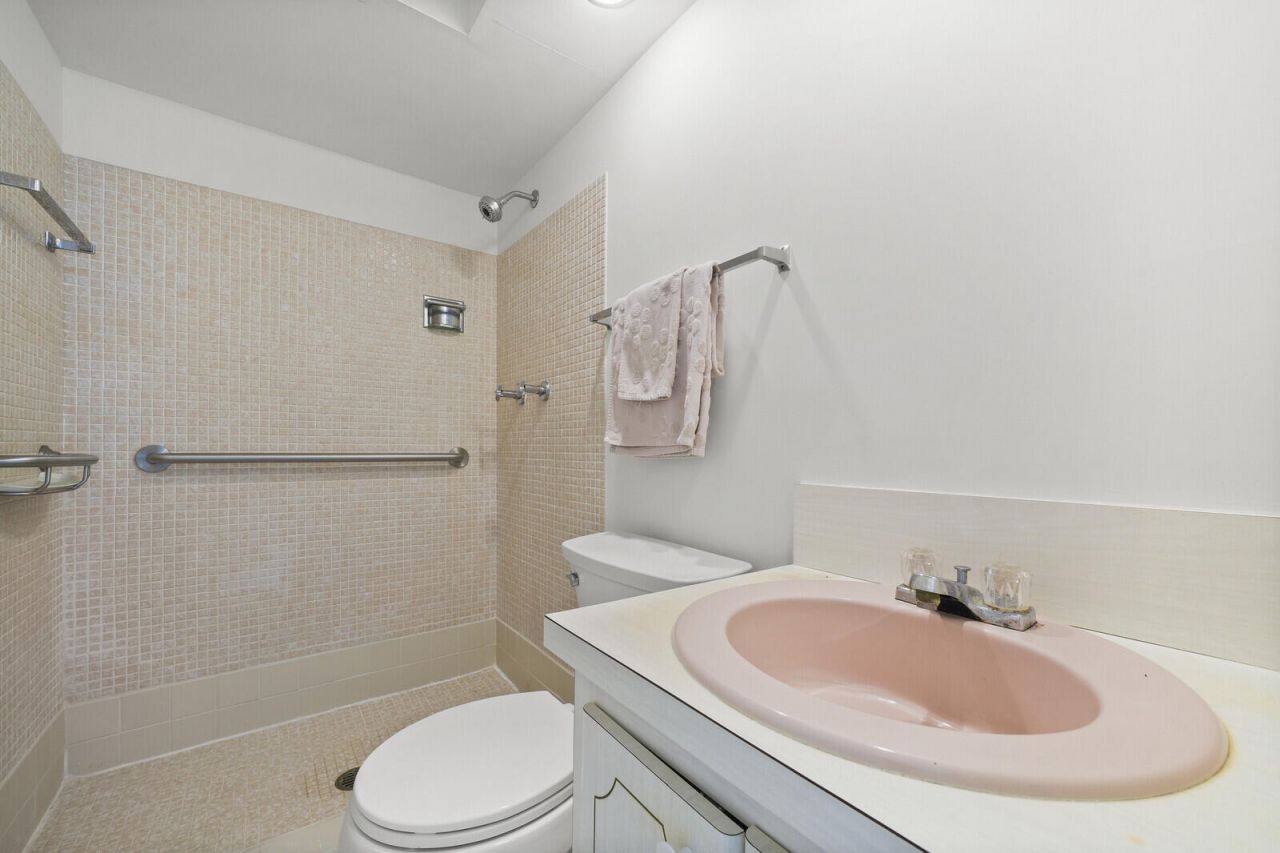 130 Doolen Court, Unit 109, North Palm Beach, FL 33408 Photo