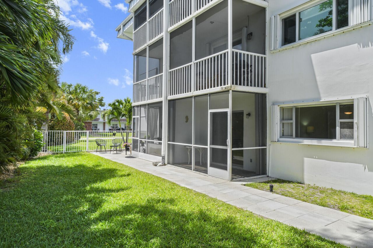 130 Doolen Court, Unit 109, North Palm Beach, FL 33408 Photo