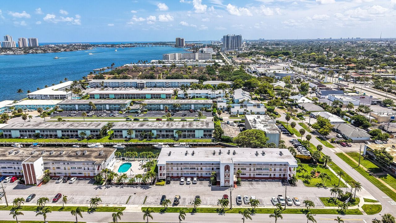 130 Doolen Court, Unit 109, North Palm Beach, FL 33408 Photo