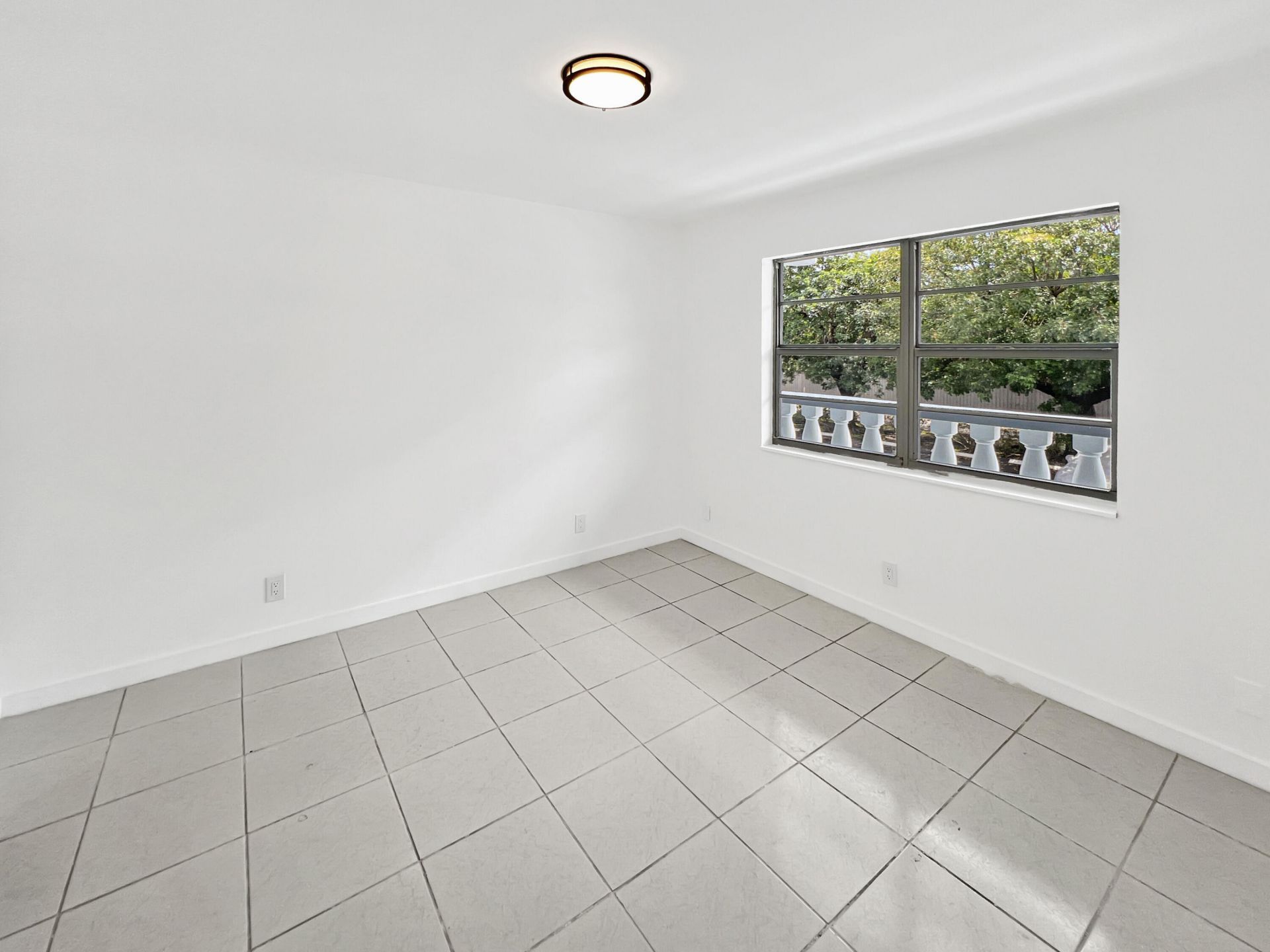 801 NE 18th Court, Unit 208, Fort Lauderdale, FL 33305 Photo
