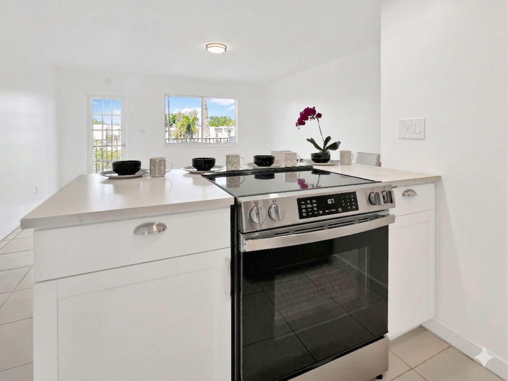 801 NE 18th Court, Unit 208, Fort Lauderdale, FL 33305 Photo