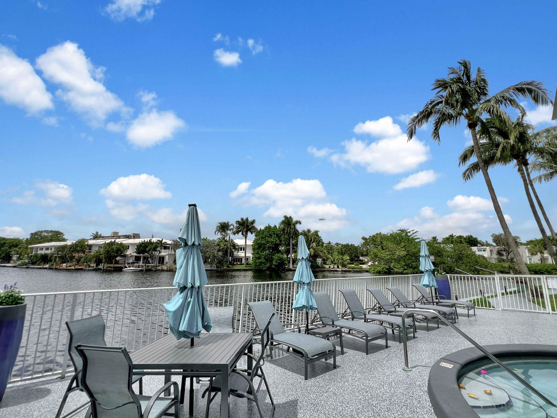 801 NE 18th Court, Unit 208, Fort Lauderdale, FL 33305 Photo