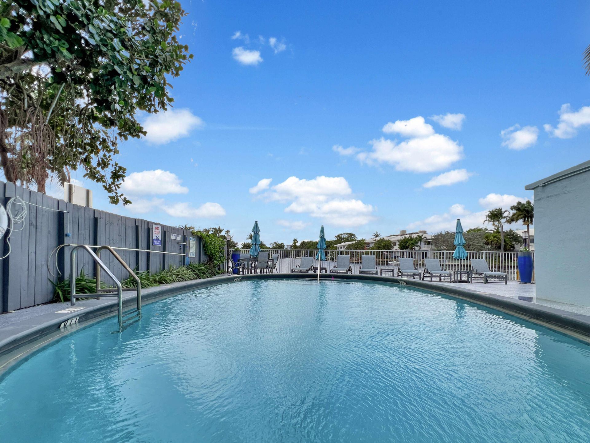 801 NE 18th Court, Unit 208, Fort Lauderdale, FL 33305 Photo