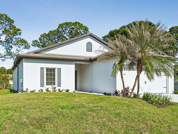 5204 Palm Drive, Fort Pierce, FL 34982