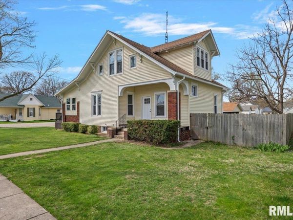 445 S CLEVELAND Avenue, Greenview, IL 62642