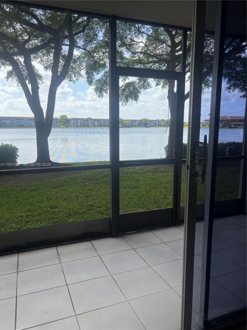 1500 SW 131st Way, Unit 110N, Pembroke Pines, FL 33027 Photo