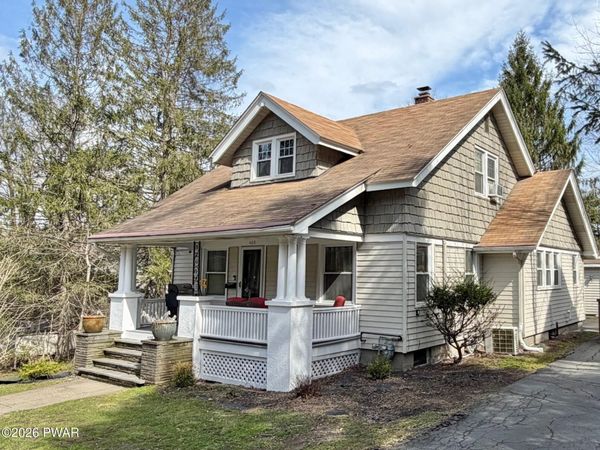 406 Welwood Avenue, Hawley, PA 18428