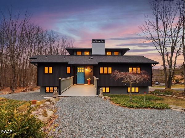 1647 Windemere Place, Lake Ariel, PA 18436