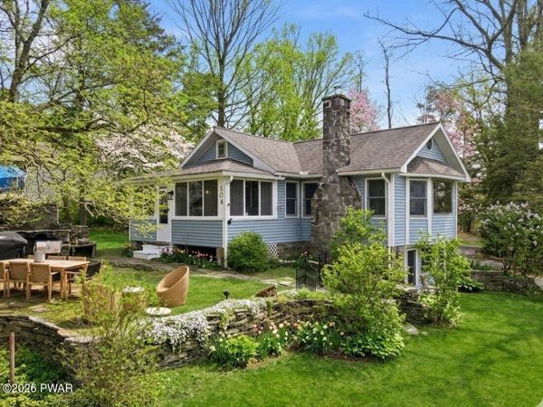 104 Lane Court, Paupack, PA 18451
