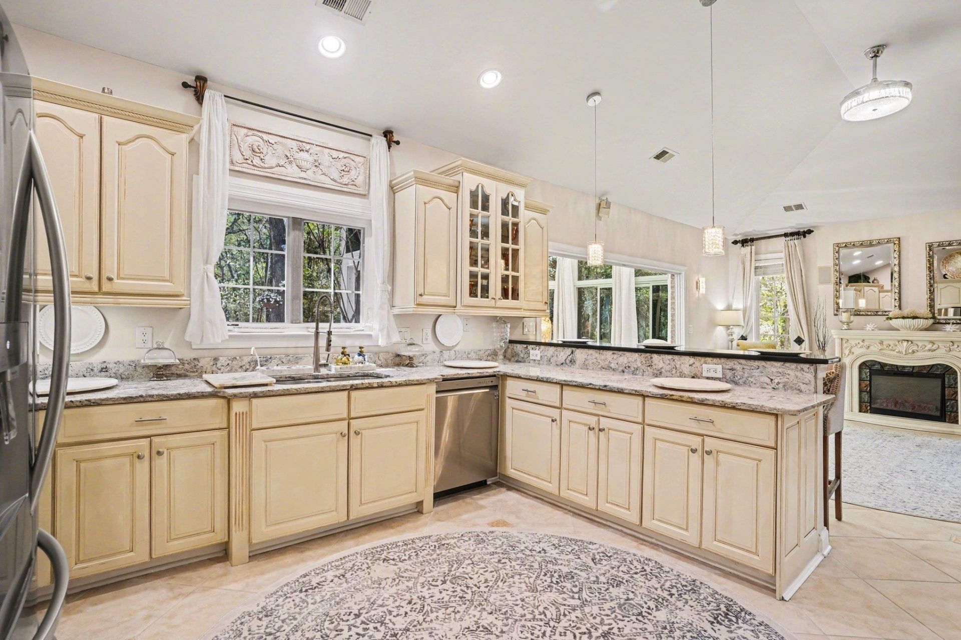180 Highwood Circle Photo 21