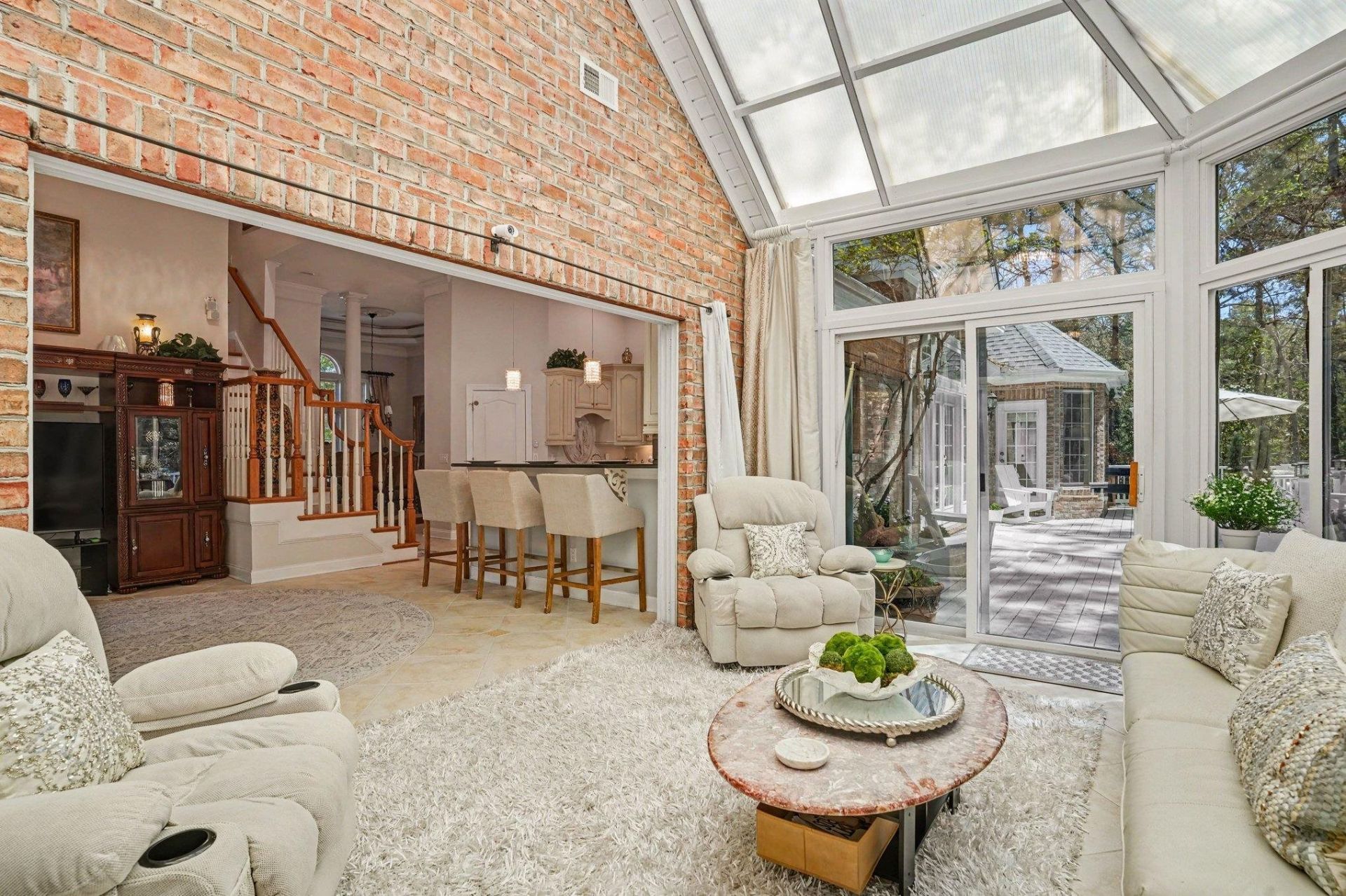 180 Highwood Circle Photo 24