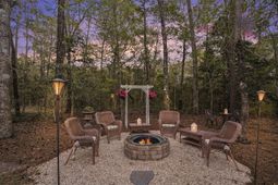180 Highwood Circle photo 4