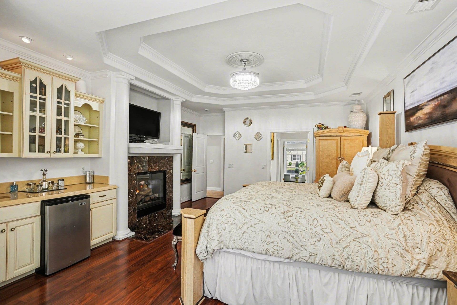 180 Highwood Circle Photo 32