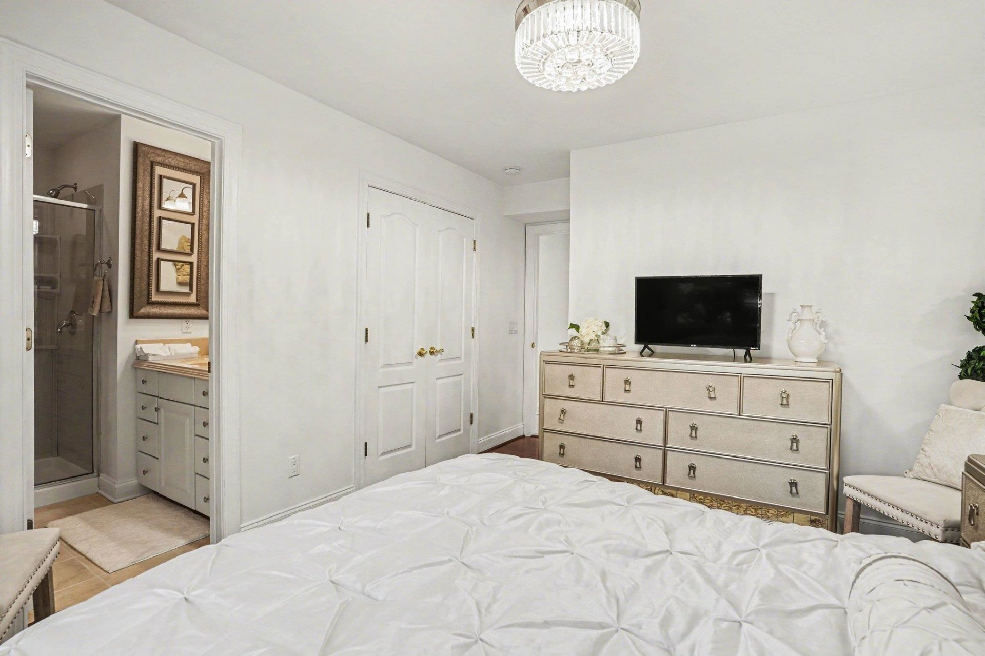 180 Highwood Circle Photo 37