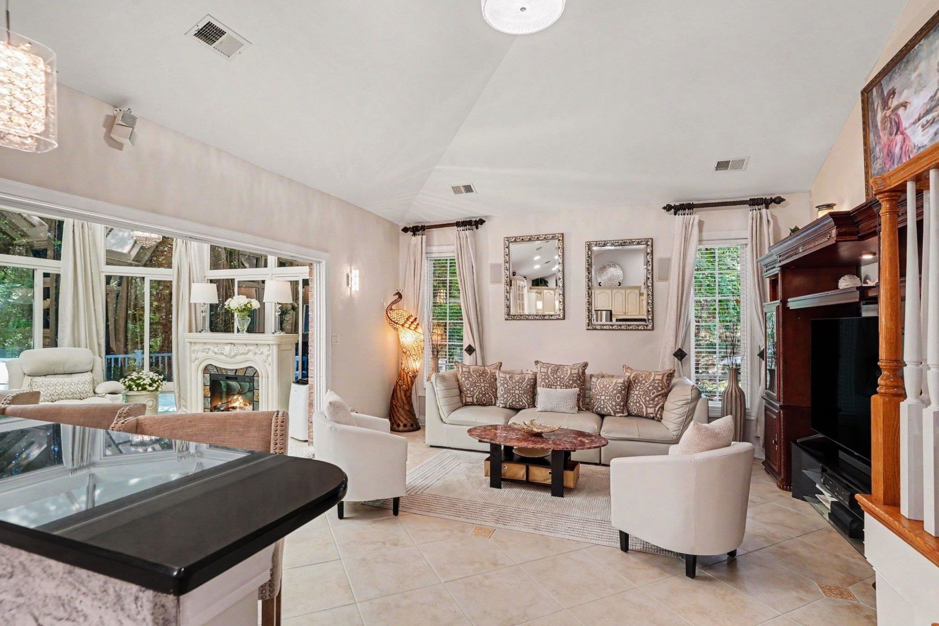 180 Highwood Circle Photo 46