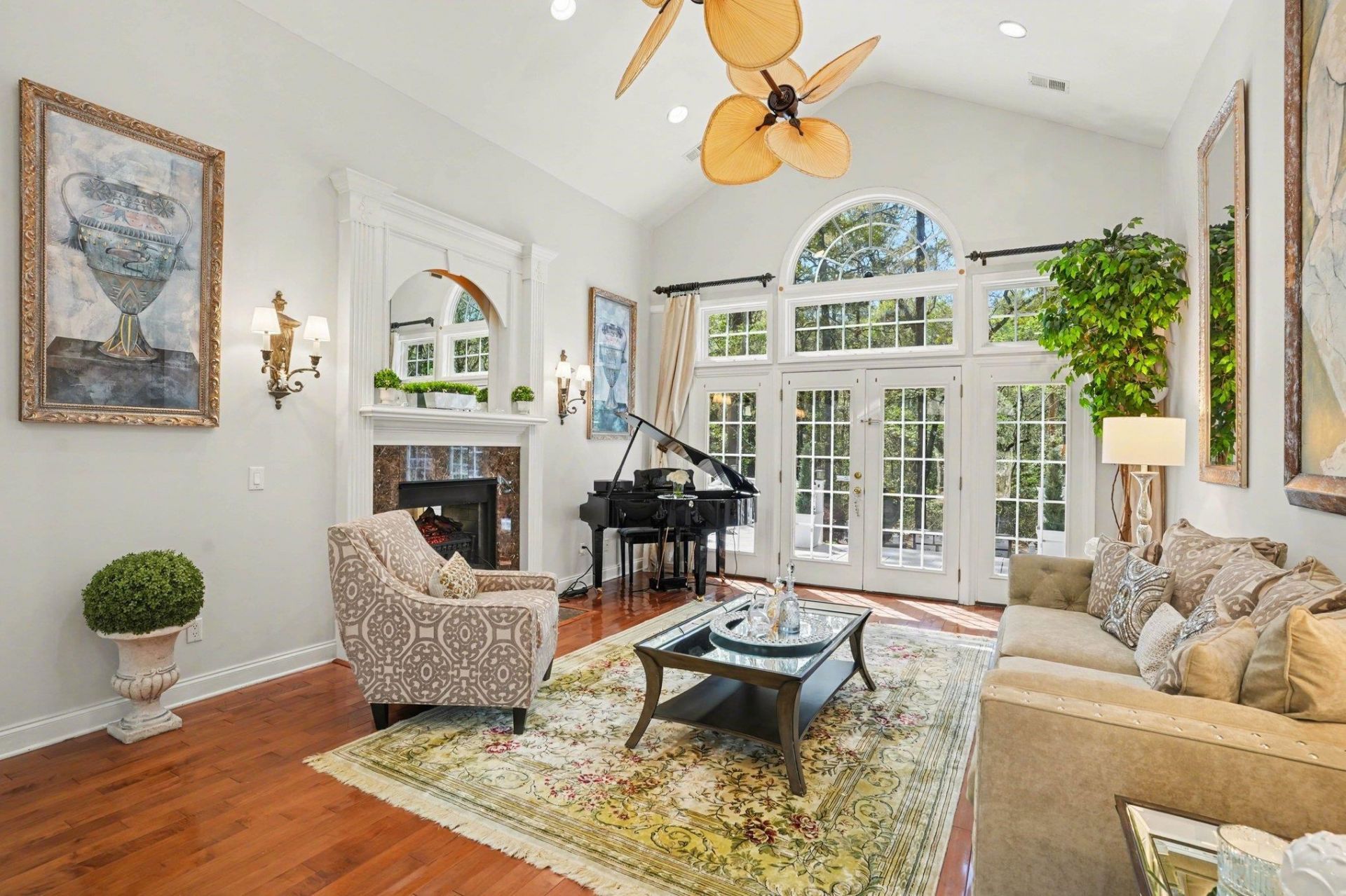 180 Highwood Circle Photo 5