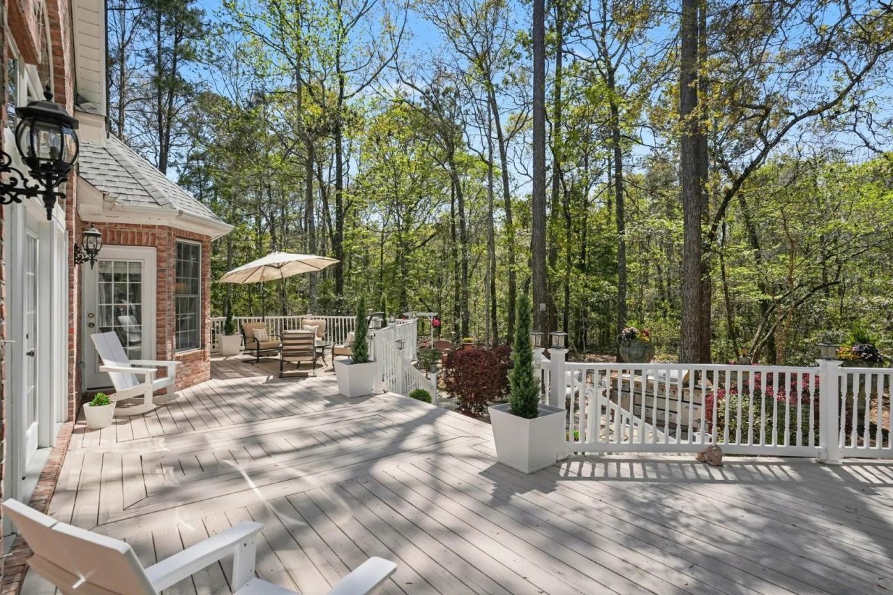 180 Highwood Circle Photo 52