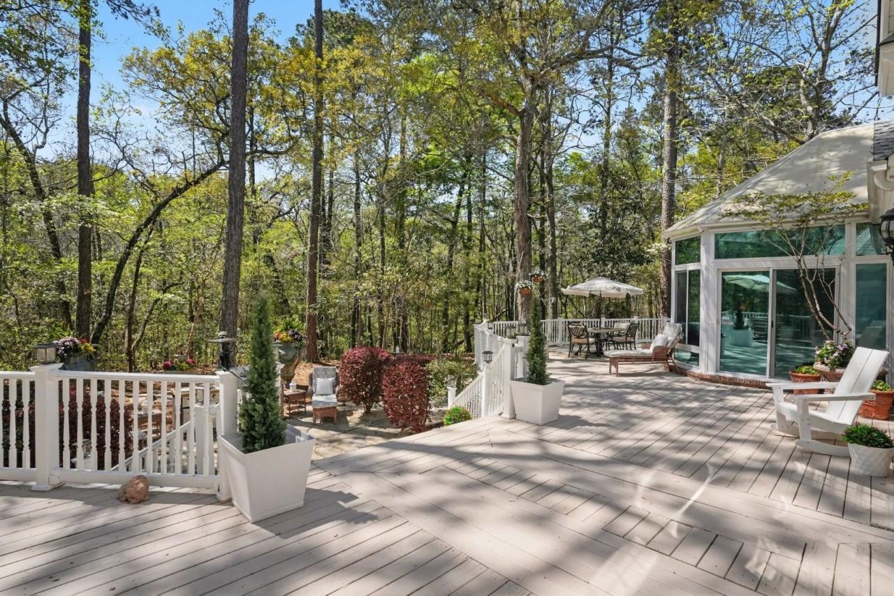 180 Highwood Circle Photo 54