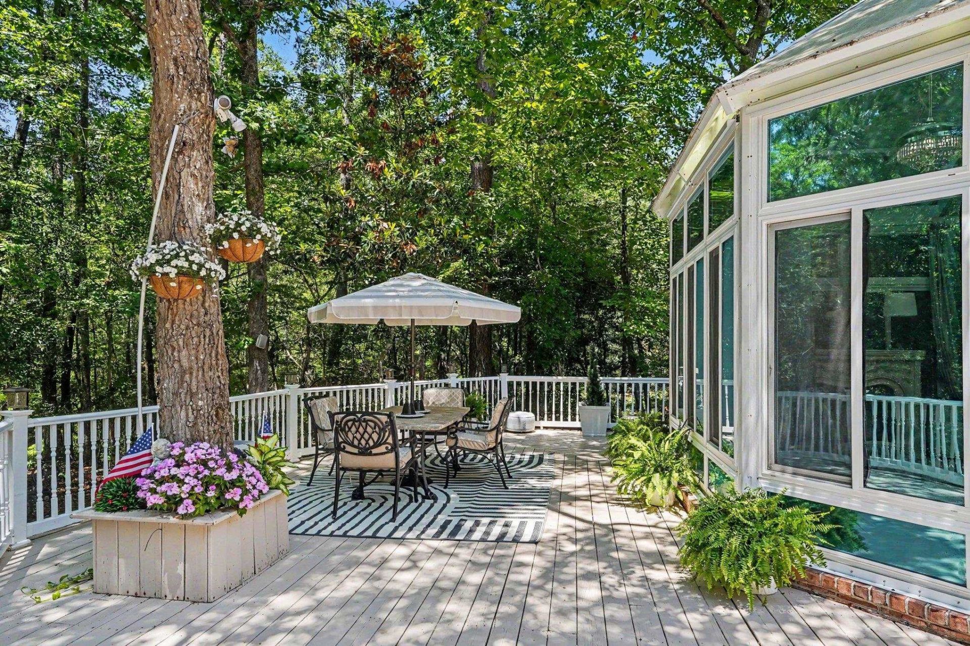 180 Highwood Circle Photo 55