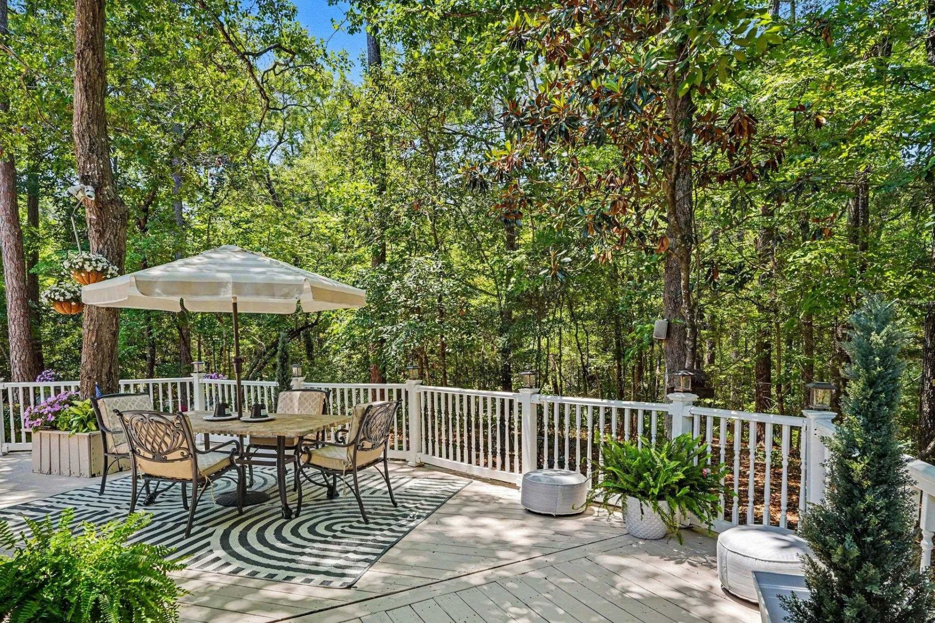 180 Highwood Circle Photo 57