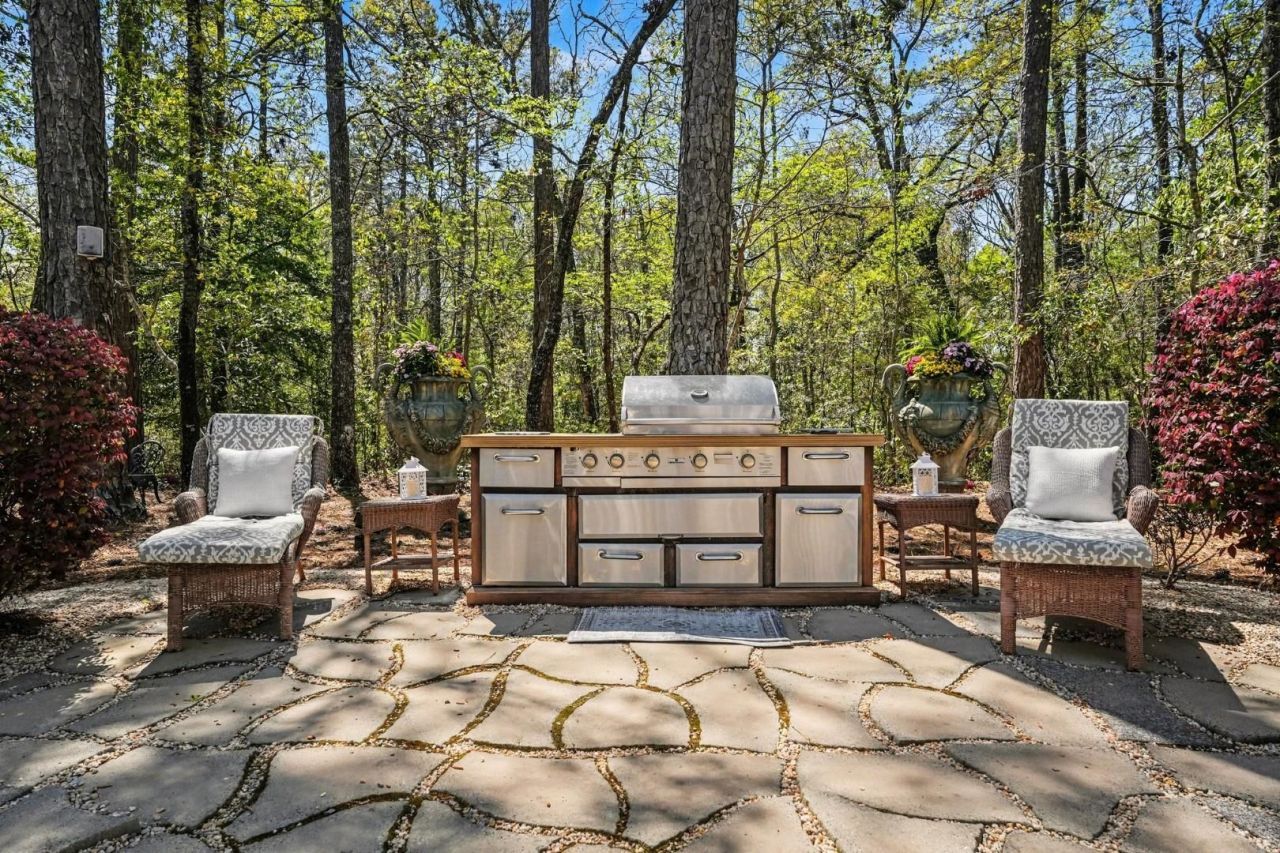 180 Highwood Circle Photo 59