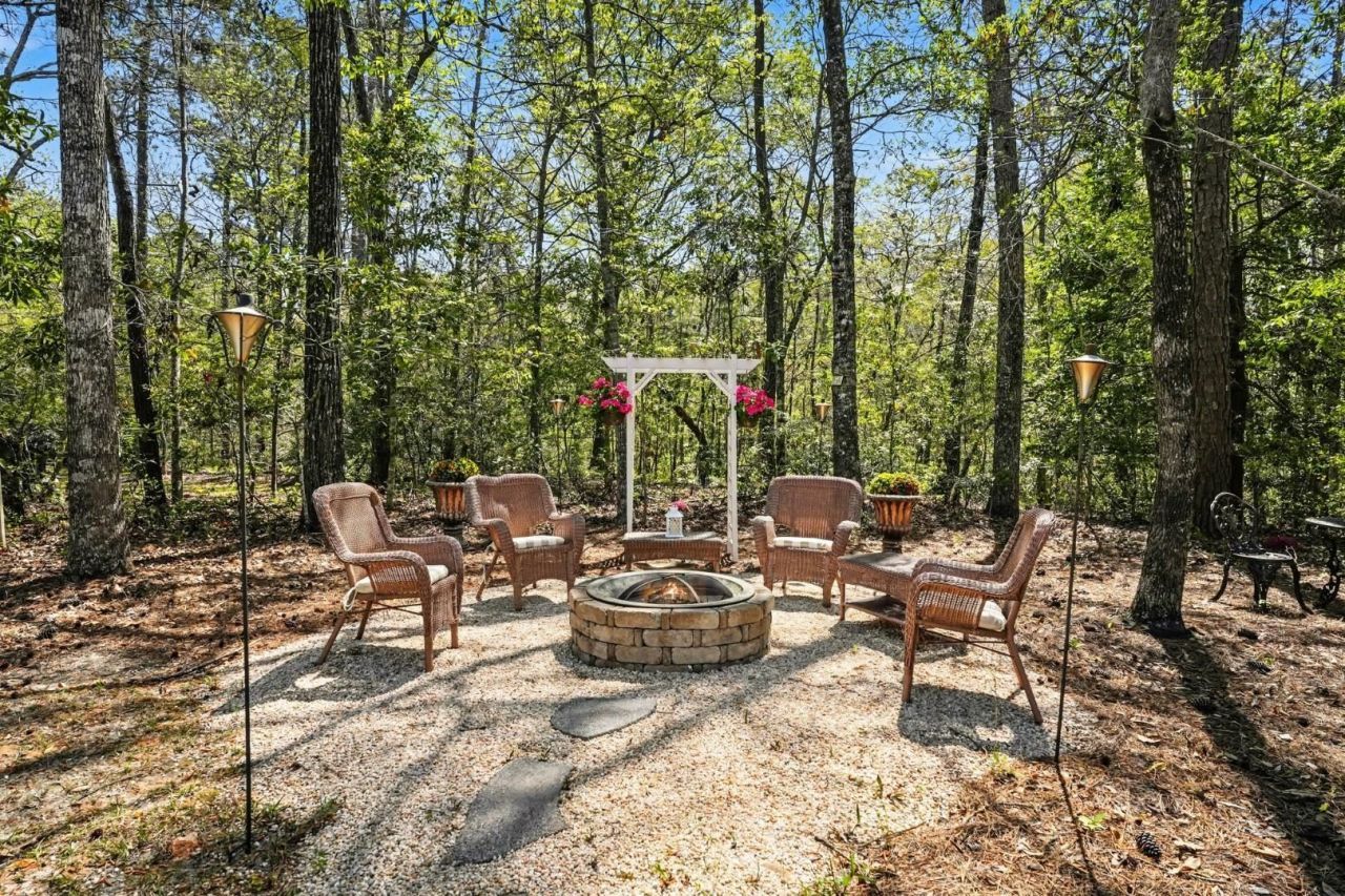 180 Highwood Circle Photo 59