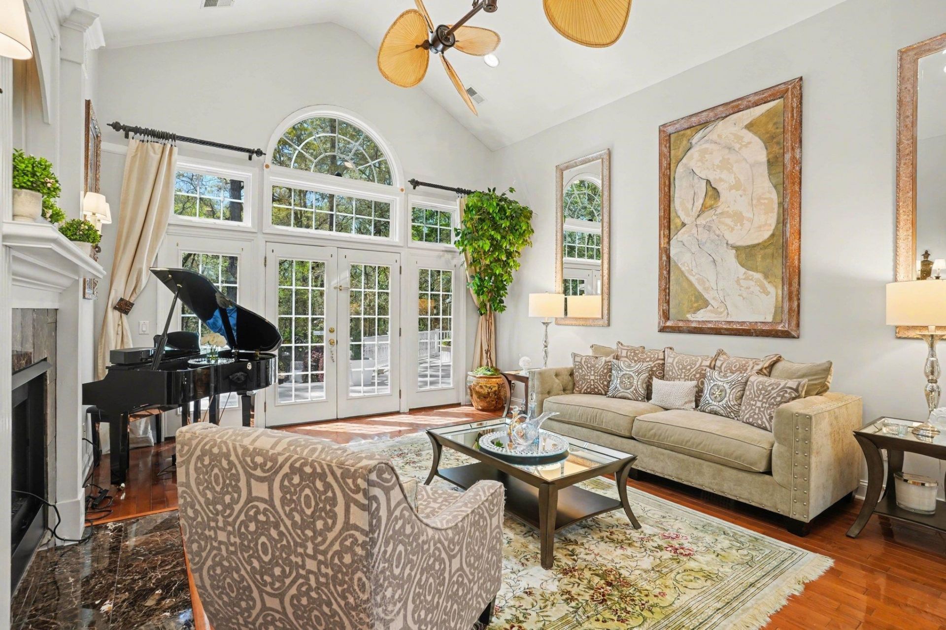 180 Highwood Circle Photo 6