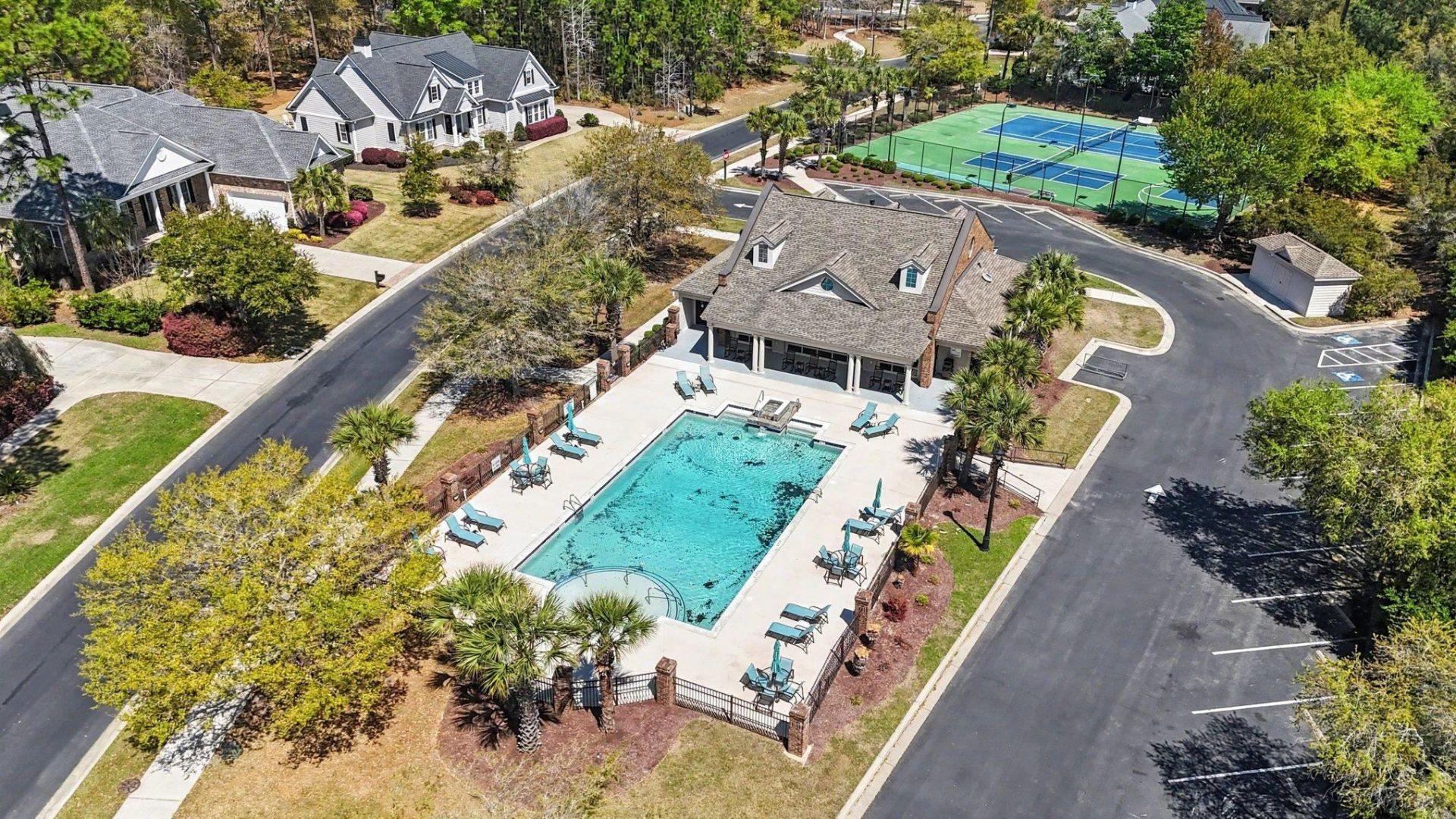 180 Highwood Circle Photo 63