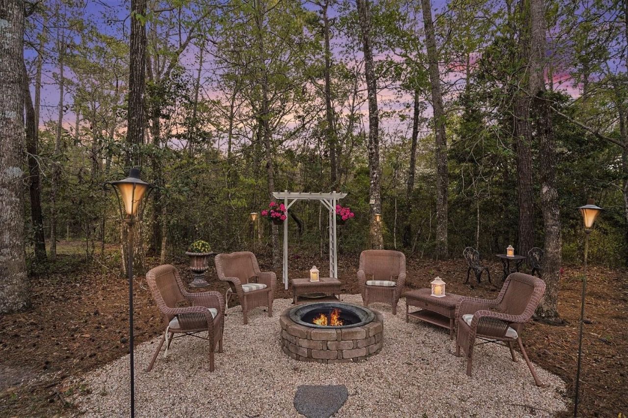 180 Highwood Circle Photo 67