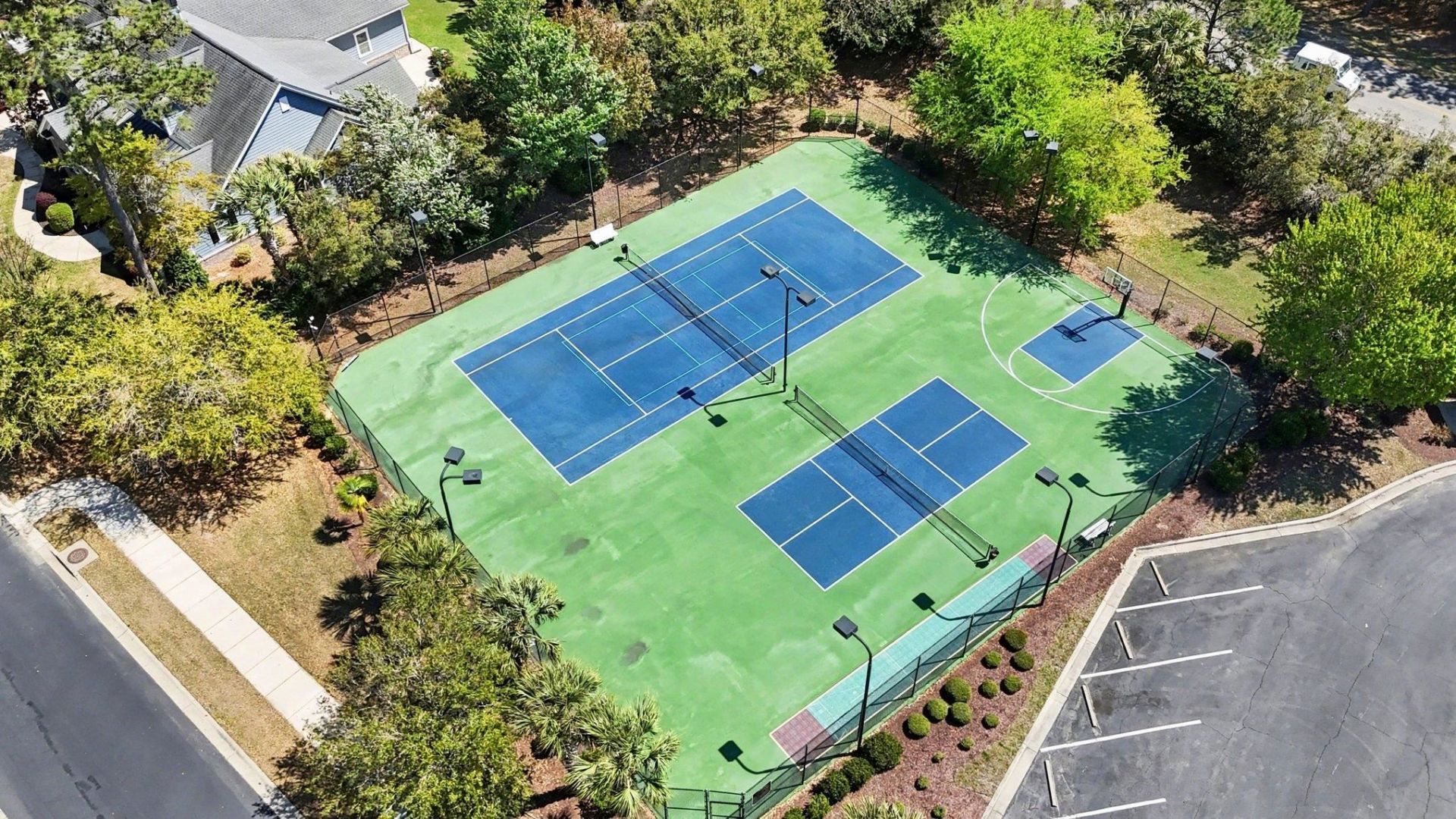 180 Highwood Circle Photo 82