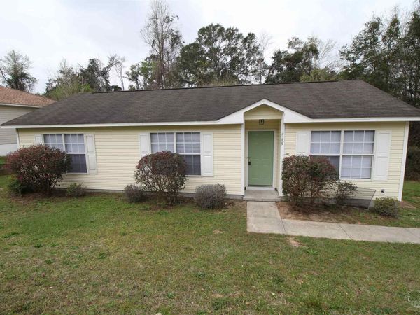 2289 Wyatt St, Pensacola, FL 32514