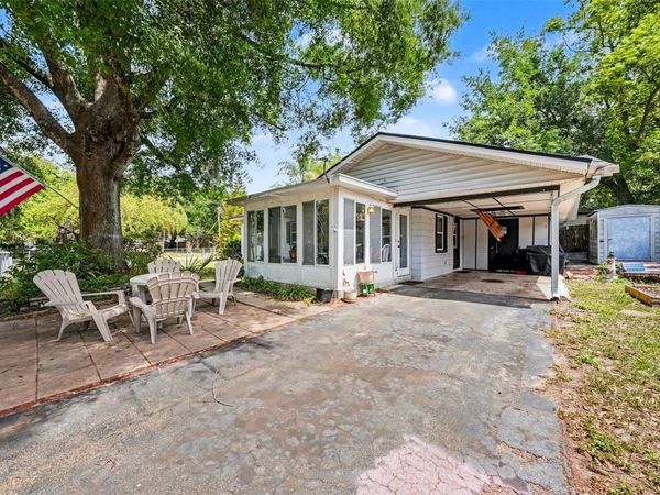 8605 TUPELO DRIVE , TAMPA, FL 33637