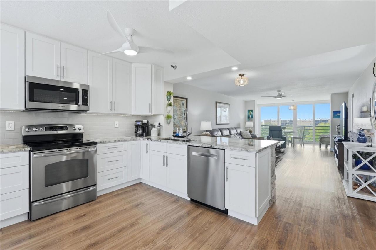 3730 Pinebrook Circle, Unit 604, Bradenton, FL 34209 Photo