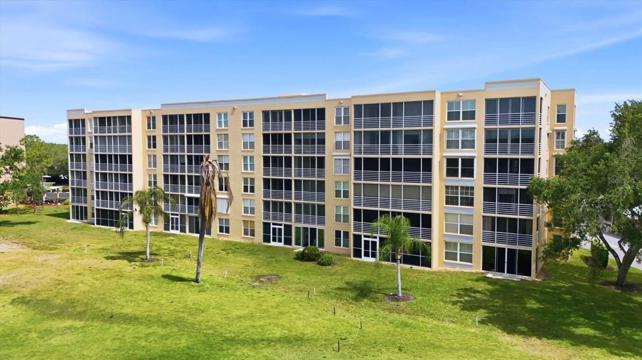 3730 Pinebrook Circle, Unit 604, Bradenton, FL 34209 Photo