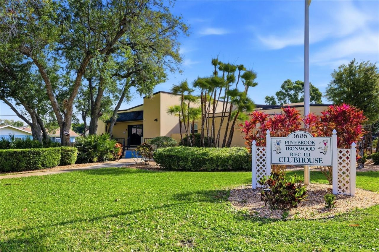3730 Pinebrook Circle, Unit 604, Bradenton, FL 34209 Photo