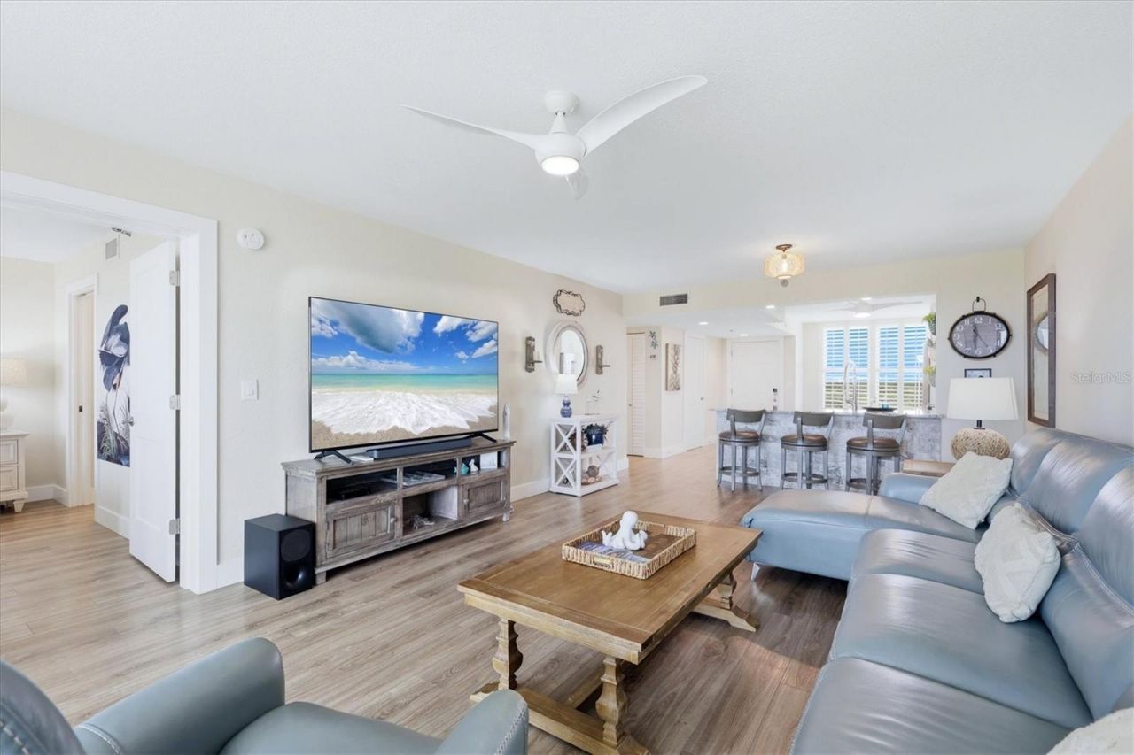 3730 Pinebrook Circle, Unit 604, Bradenton, FL 34209 Photo